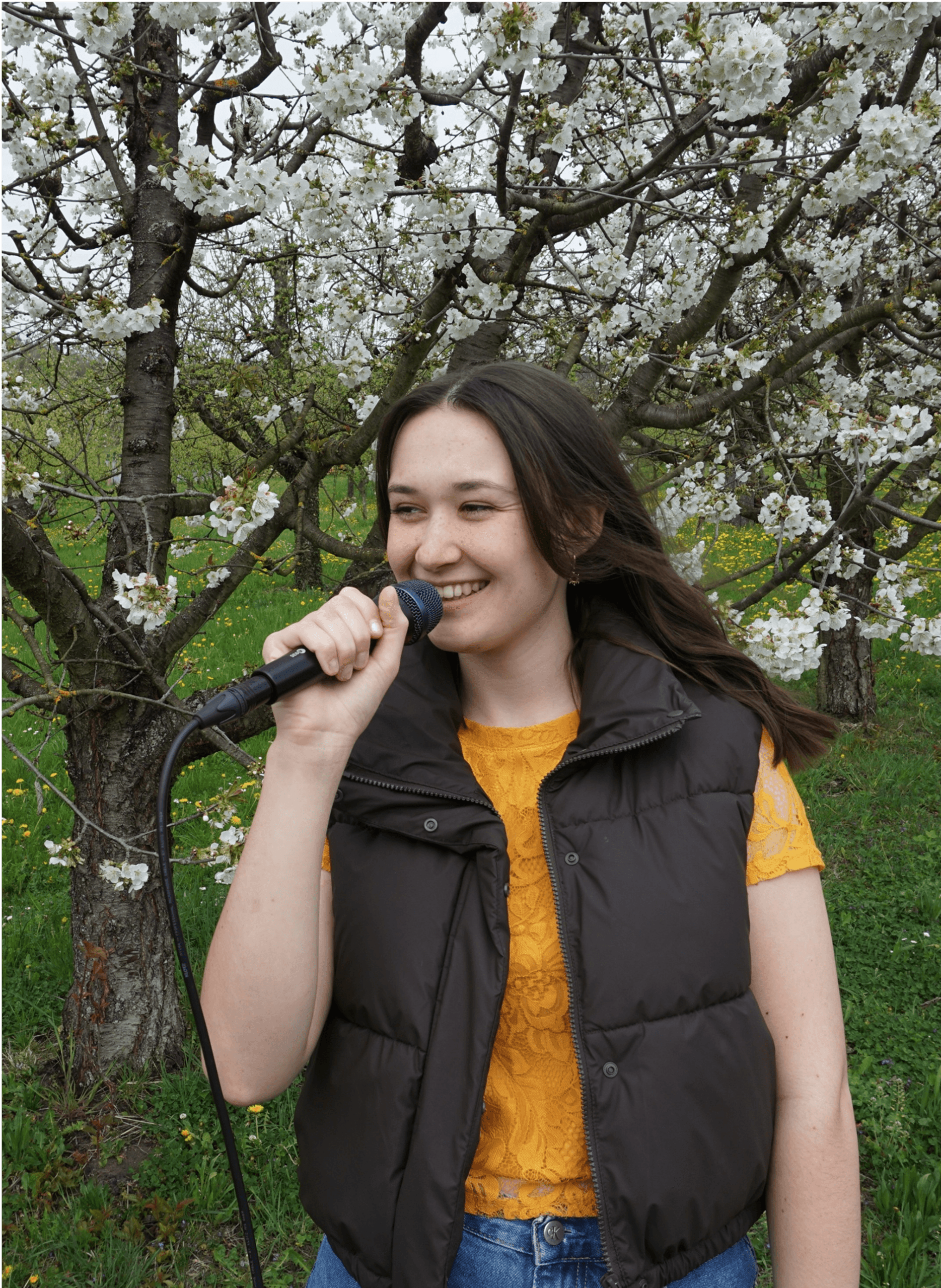 Yvonne singing